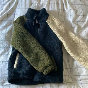 Teddy jacket good for cold weather, unisex style.